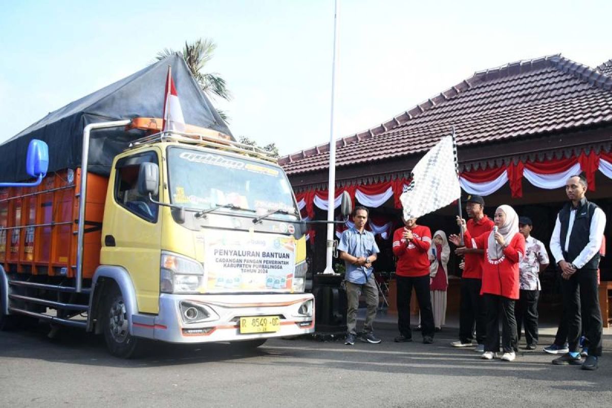 Bulog Banyumas salurkan bantuan pangan tahap ketiga