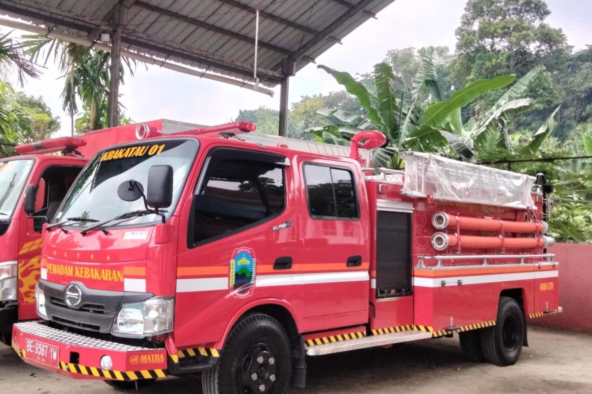 Damkarmat Lamsel tambah satu unit mobil damkar