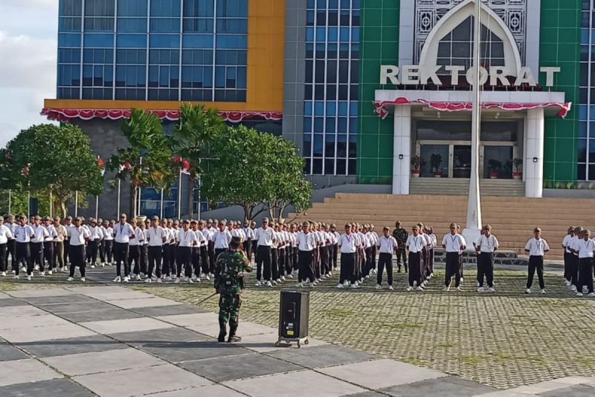 TNI berikan pembinaan anggota Paskibraka di Lombok Tengah