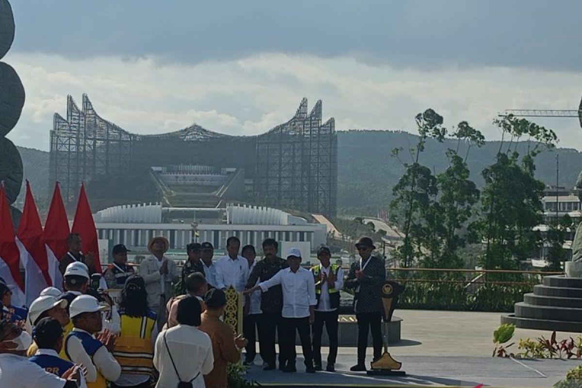 PJokowi meresmikan Taman Kusuma Bangsa di IKN, Kaltim