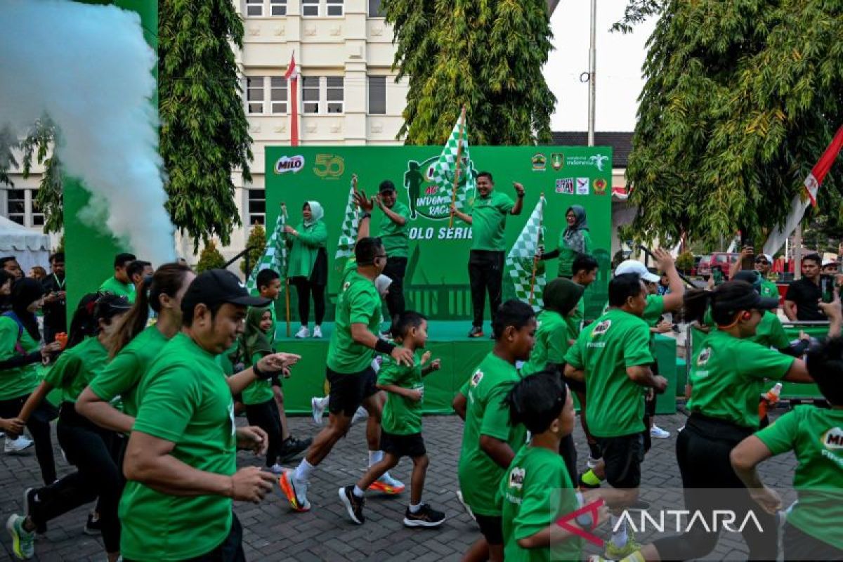 Ribuan warga Solo ikut lari pada Road to MILO ACTIV Indonesia Race 2024