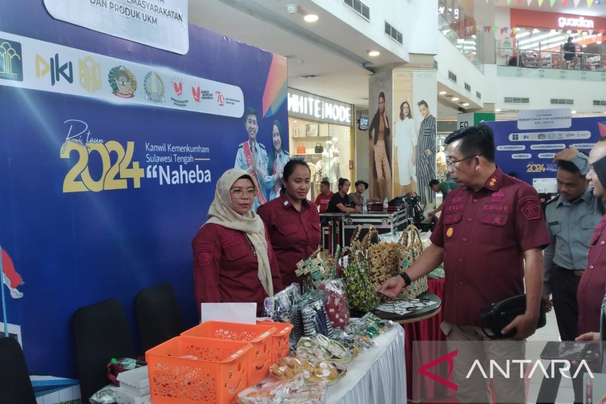 Hasil karya Warga Binaan Lapas Perempuan Palu dipamerkan di PGM