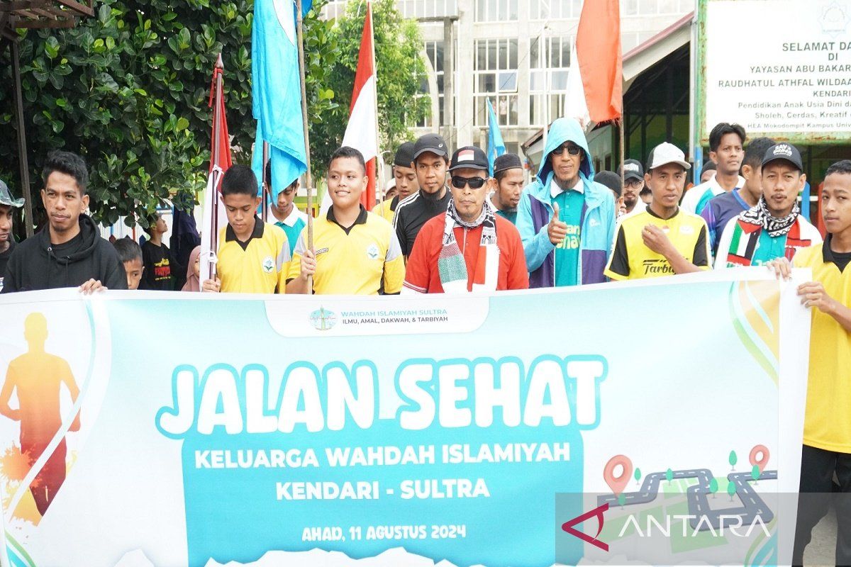 Wahdah islamiah Kendari semarakkan peringatan Kemerdekaan dengn jalan santai