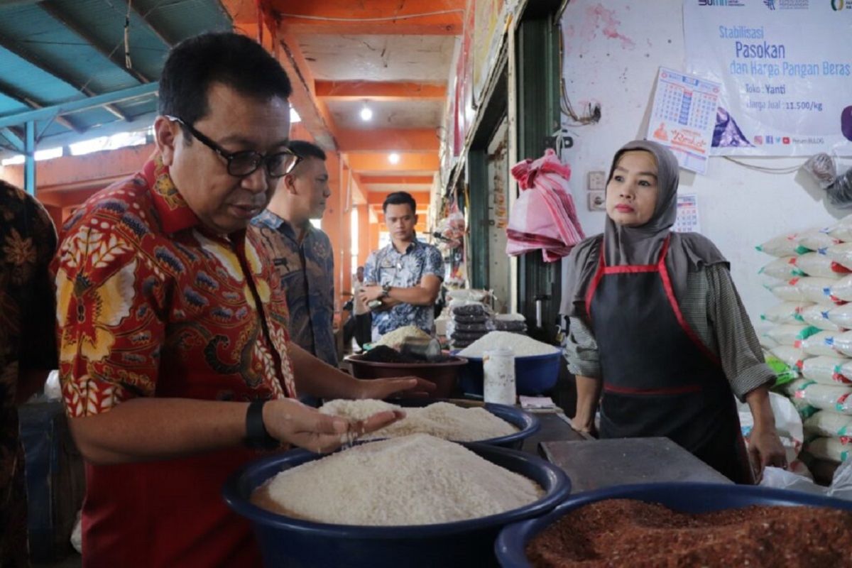 Mendekati Lebaran, harga bahan pokok di Payakumbuh cenderung stabil