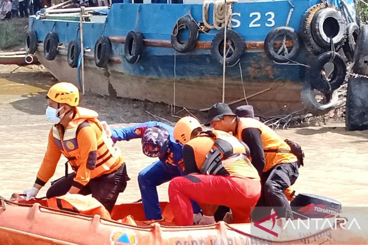 Tim SAR berhasil temukan korban terakhir jembatan ambruk di Muba