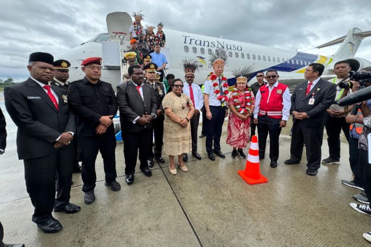 Pemprov hadirkan pesawat Trans Nusa kado HUT ke-79 RI Papua Tengah