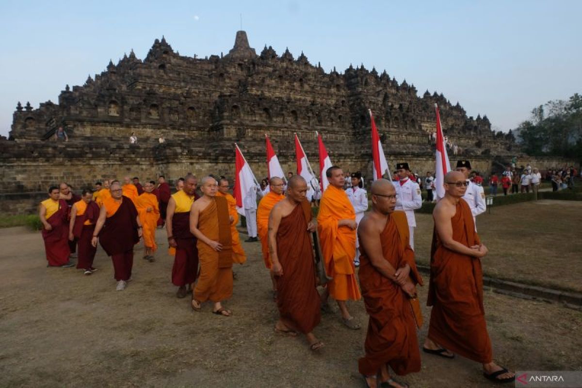 Ada zonasi khusus ibadah umat Buddha di Borobudur