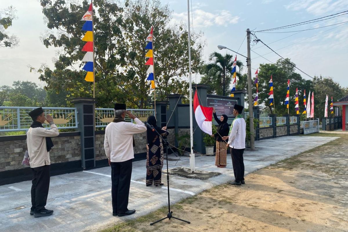 Maknai HUT RI, Karupbasan Bandarlampung minta para pegawai cinta pekerjaan