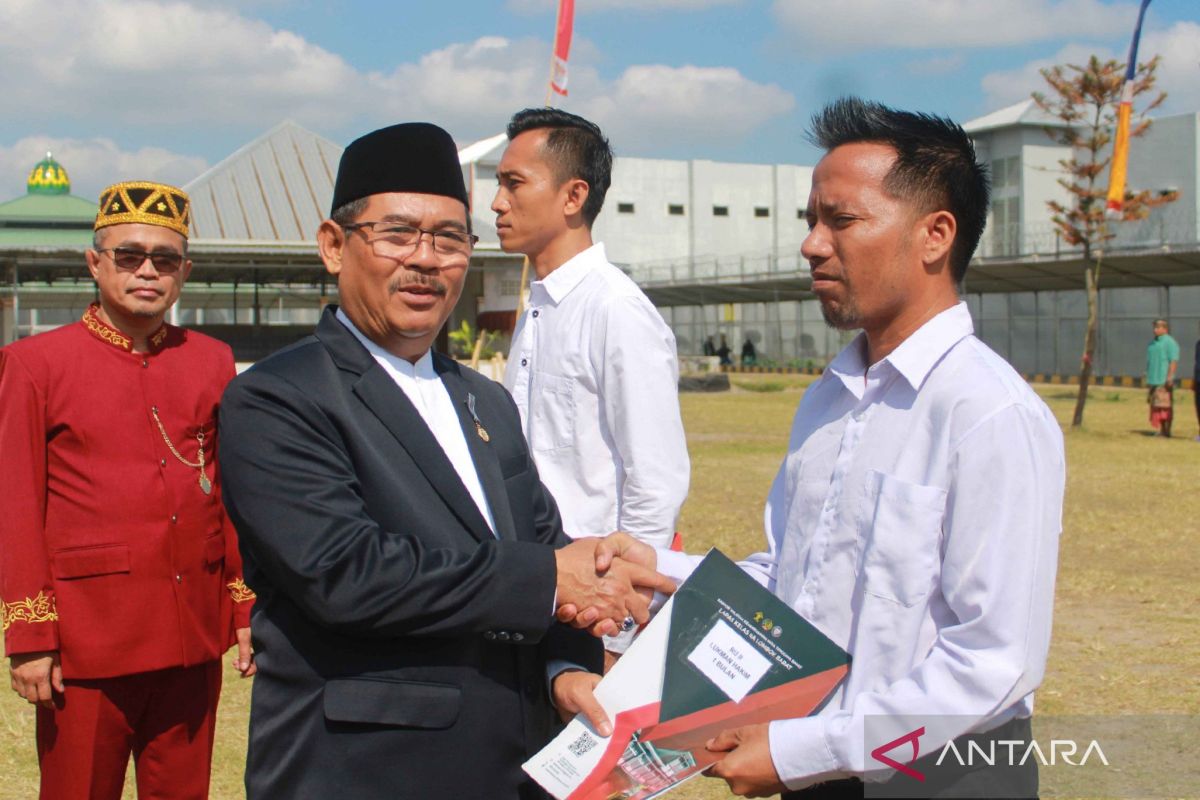 Sebanyak 1.091 warga binaan Lapas Lombok Barat dapat remisi HUT ke-79 RI