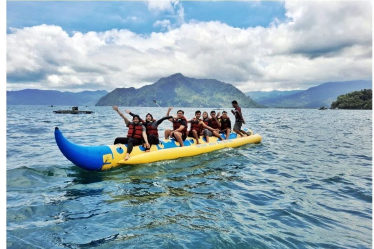 Seorang pengunjung meninggal usai atraksi banana boat di Pantai Trenggalek