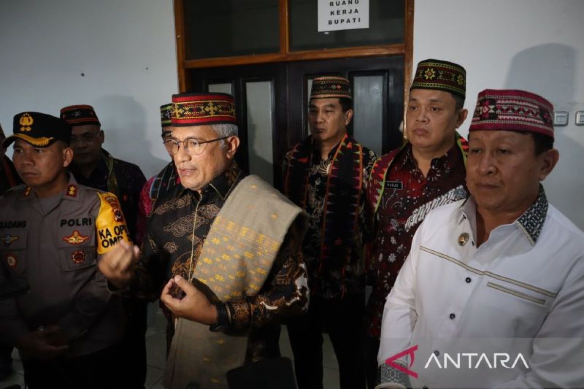 BNN ajak warga pesisir Labuan Bajo perangi  narkotika