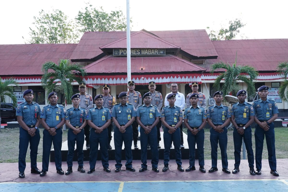 Kapolda NTT: TNI-Polri berperan penting jaga kawasan wisata Labuan Bajo