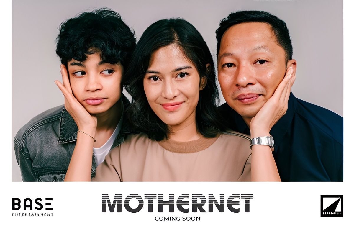 Dian Sastro lakoni "Mothernet"