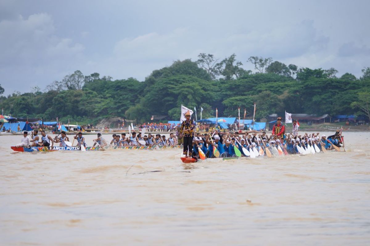 Rp575 juta hadiah bagi pemenang lomba pacu jalur Kuansing