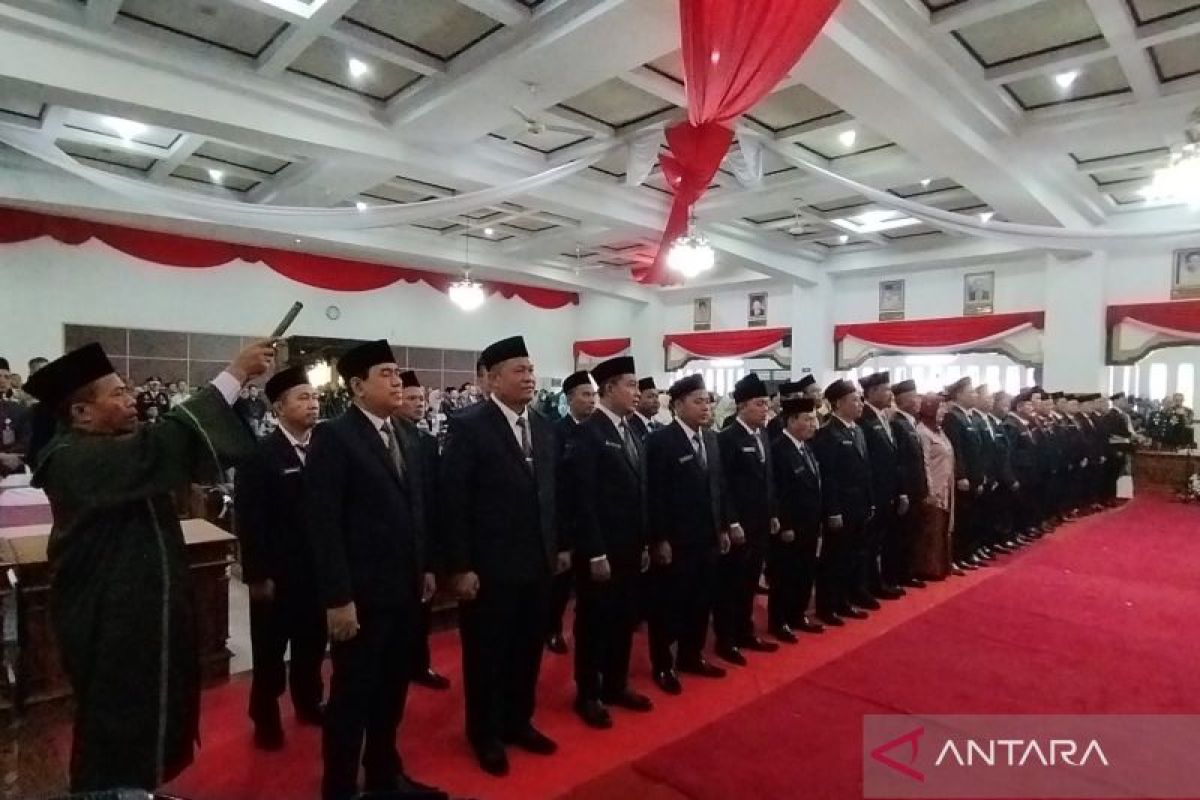 Sebanyak 45  caleg terpilih dilantik jadi anggota DPRD Kabupaten Kudus