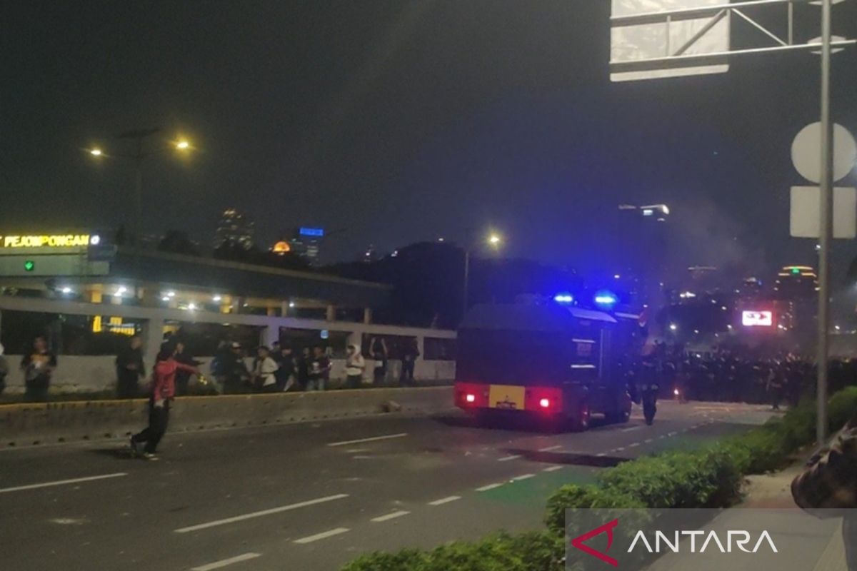 Polda Metro Jaya sebutkan pengamanan demonstrasi sesuai prosedur