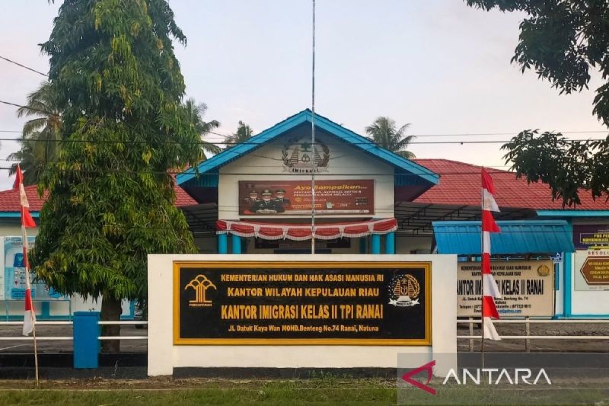 Imigrasi Ranai-Natuna siagakan pegawai di PLBN Serasan