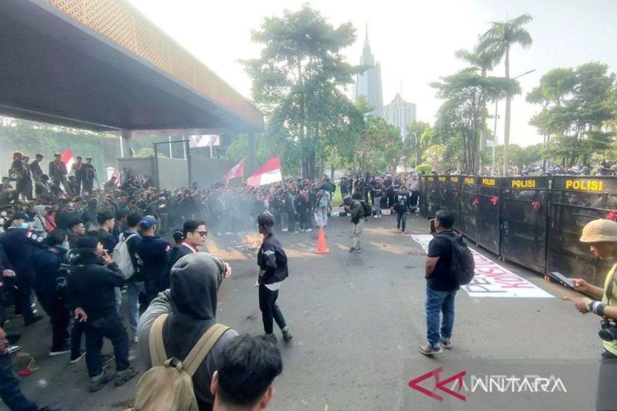 Polisi kerahkan 1.293 personel jaga KPU RI