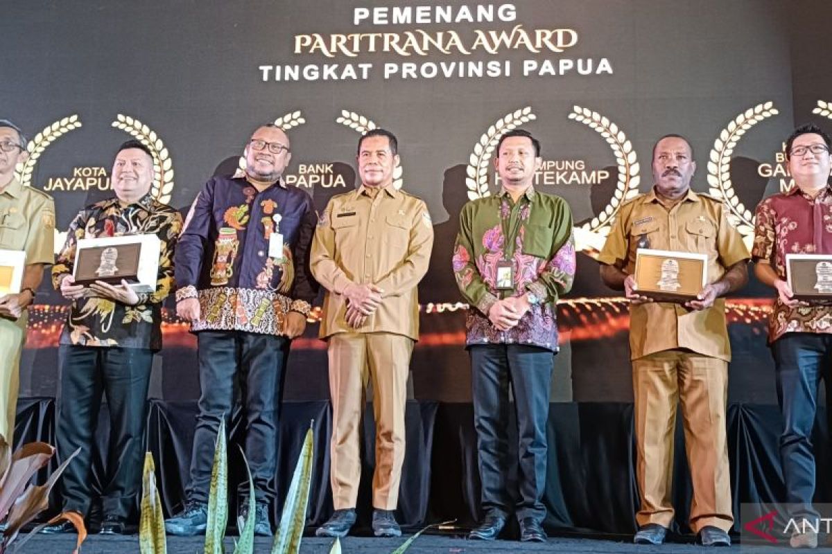 BPJAMSOSTEK beri penghargaan Paritrana Award ke Pemkot Jayapura