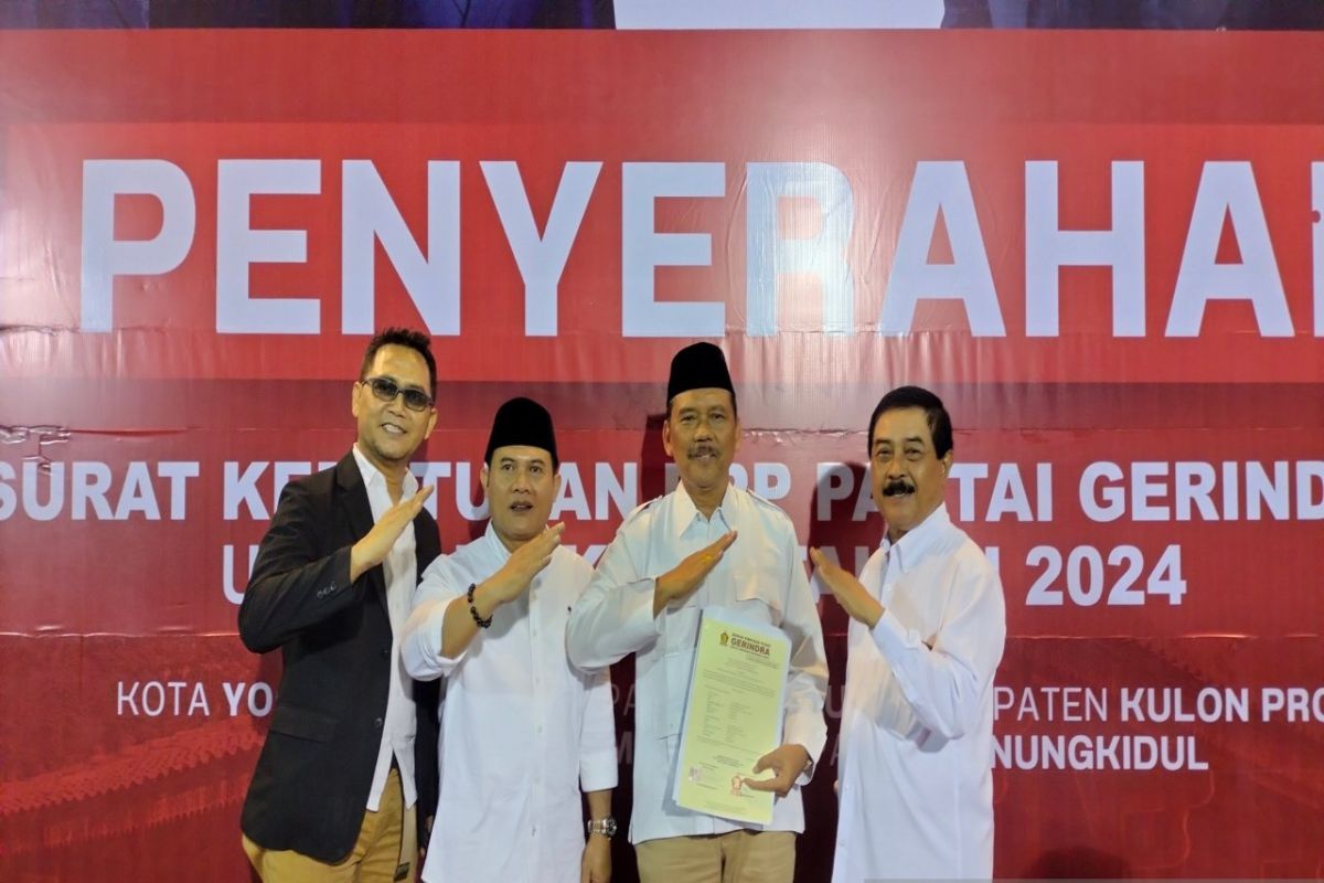 DPD Gerindra menyerahkan rekomendasi Marija-Yusron di Pilkada Kulon Progo