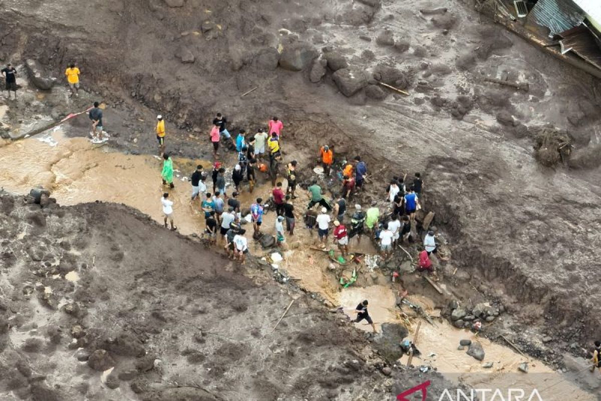 BNPB memaksimalkan pompa alkon cari korban banjir bandang di Ternate