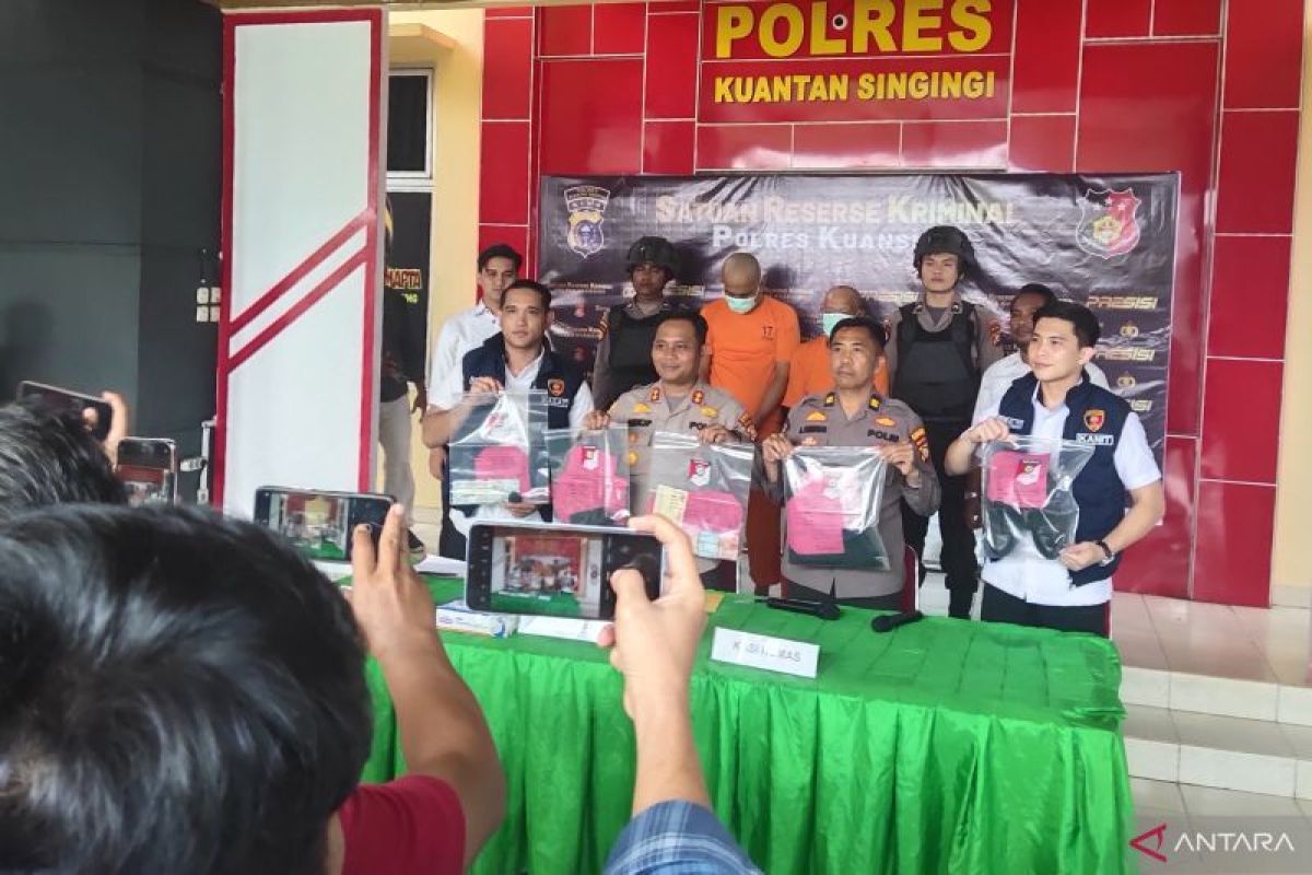 Perampok berkedok hipnotis beraksi di Festival Pacu Jalur Kuansing