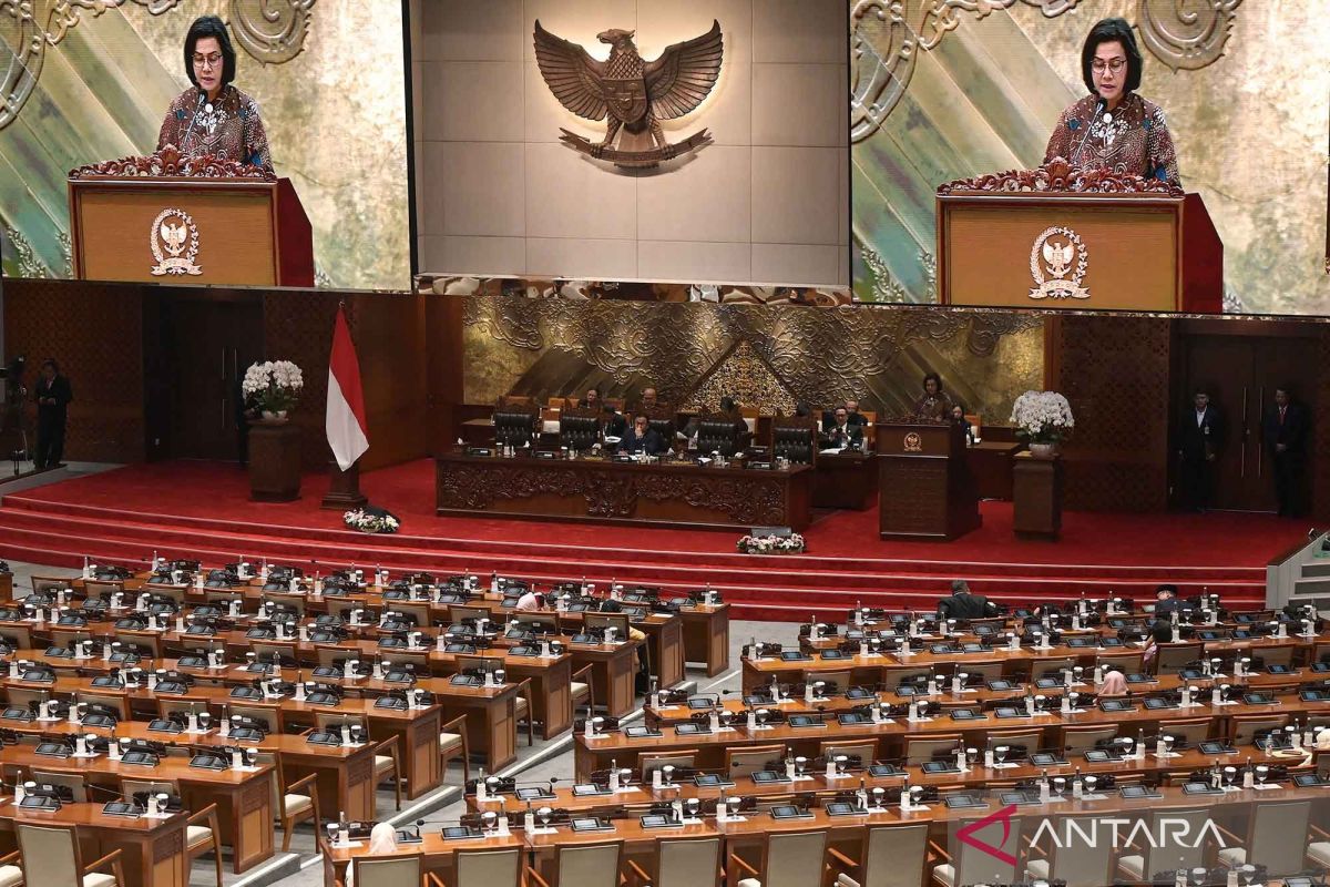 Opini - APBN 2025 berdayakan Indonesia keluar dari "middle income trap"