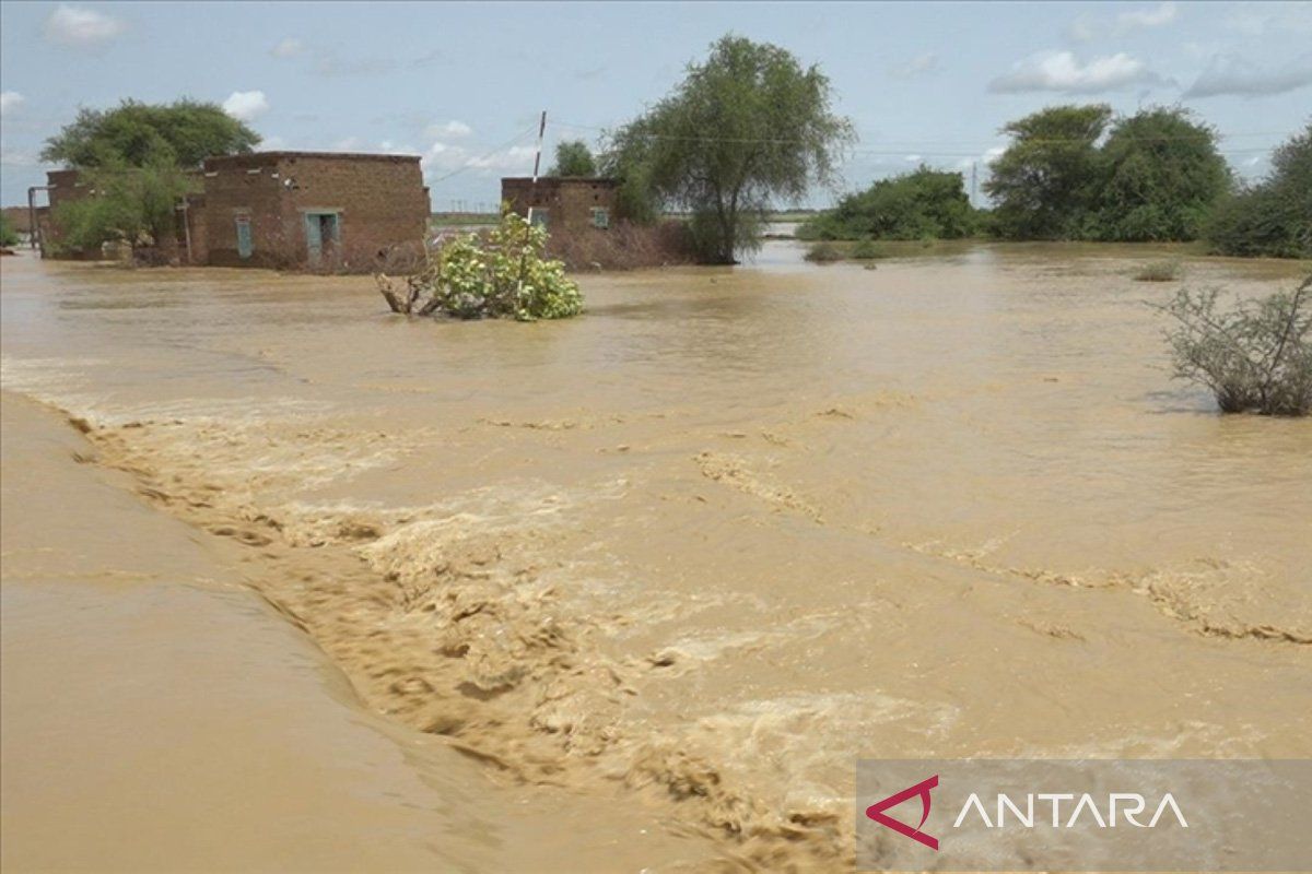 130 orang lebih tewas akibat hujan deras dan banjir di Sudan