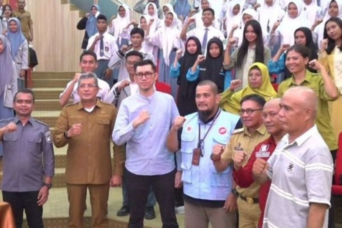 Pemkot sosialisasi Pilkada ke pemilih pemula di SMAN dan SMKN se-Kendari