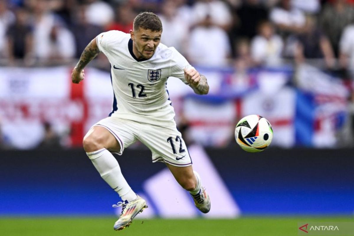 Trippier pensiun bela timnas Inggris