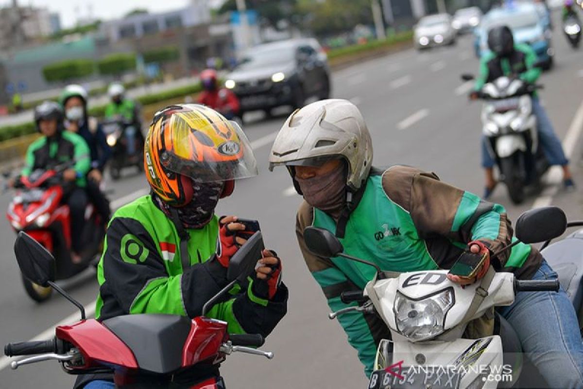 Pengemudi ojek tewas akibat terperosok di saluran air