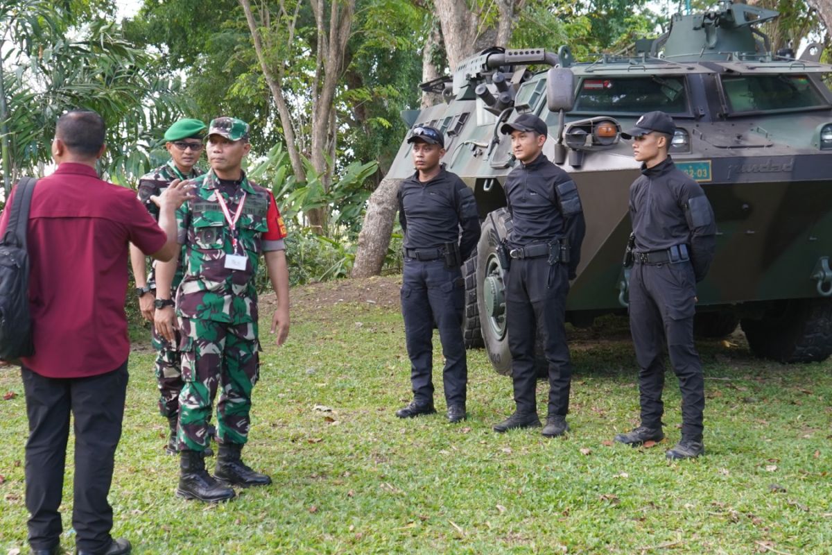 TNI terjunkan ranpur dan rantis jaga objek vital KTT IAF di Nusa Dua-Bali