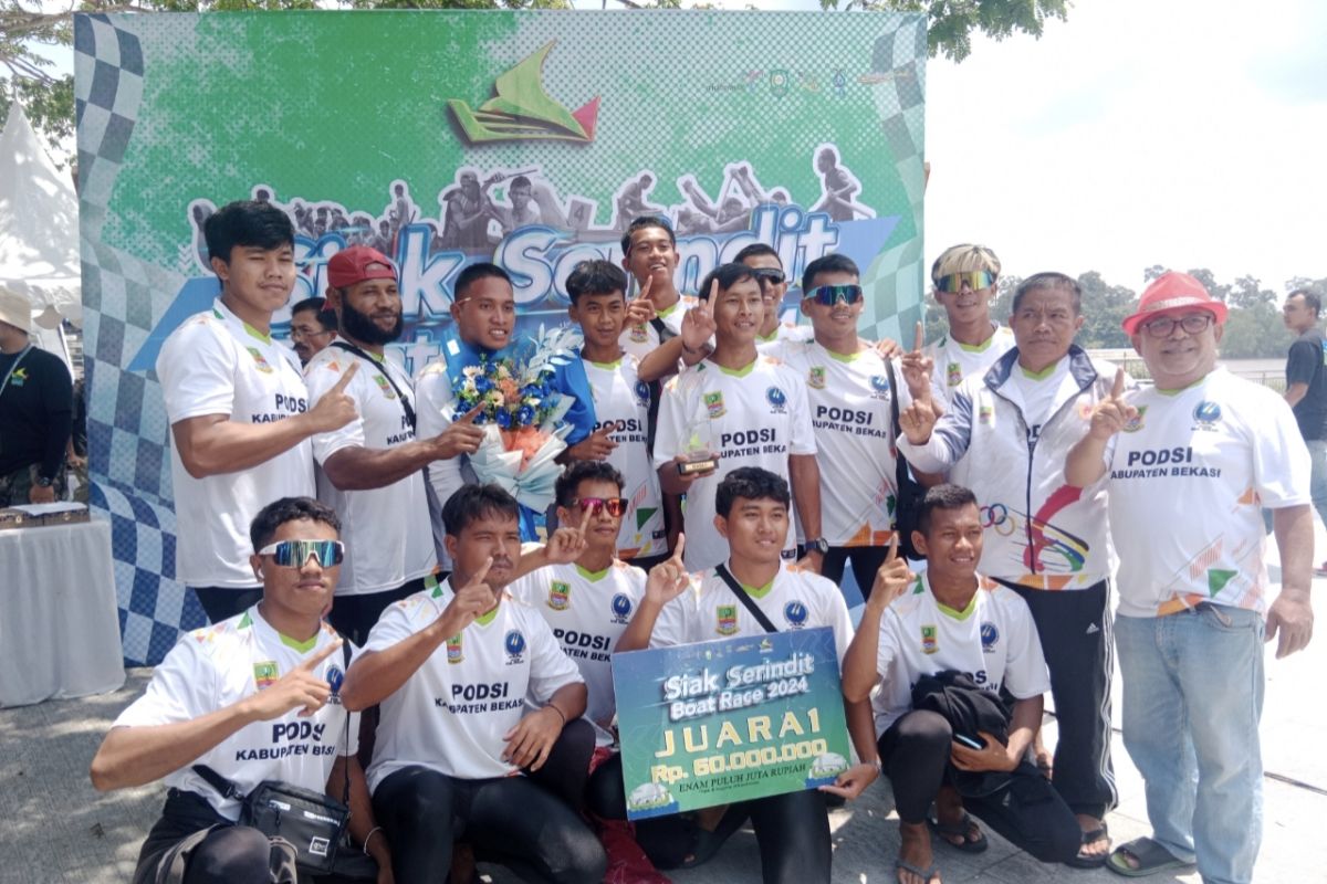 Bekasi juara Siak Serindit Boat Race 2024