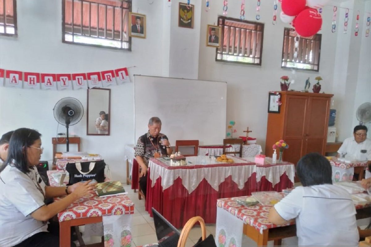 Kemenag tingkatkan kompetensi guru  Katolik di Manado