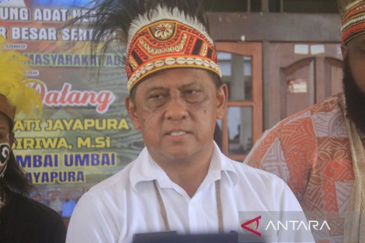 Penjabat Bupati Jayapura evaluasi kinerja OPD dan tertibkan rangkap jabatan