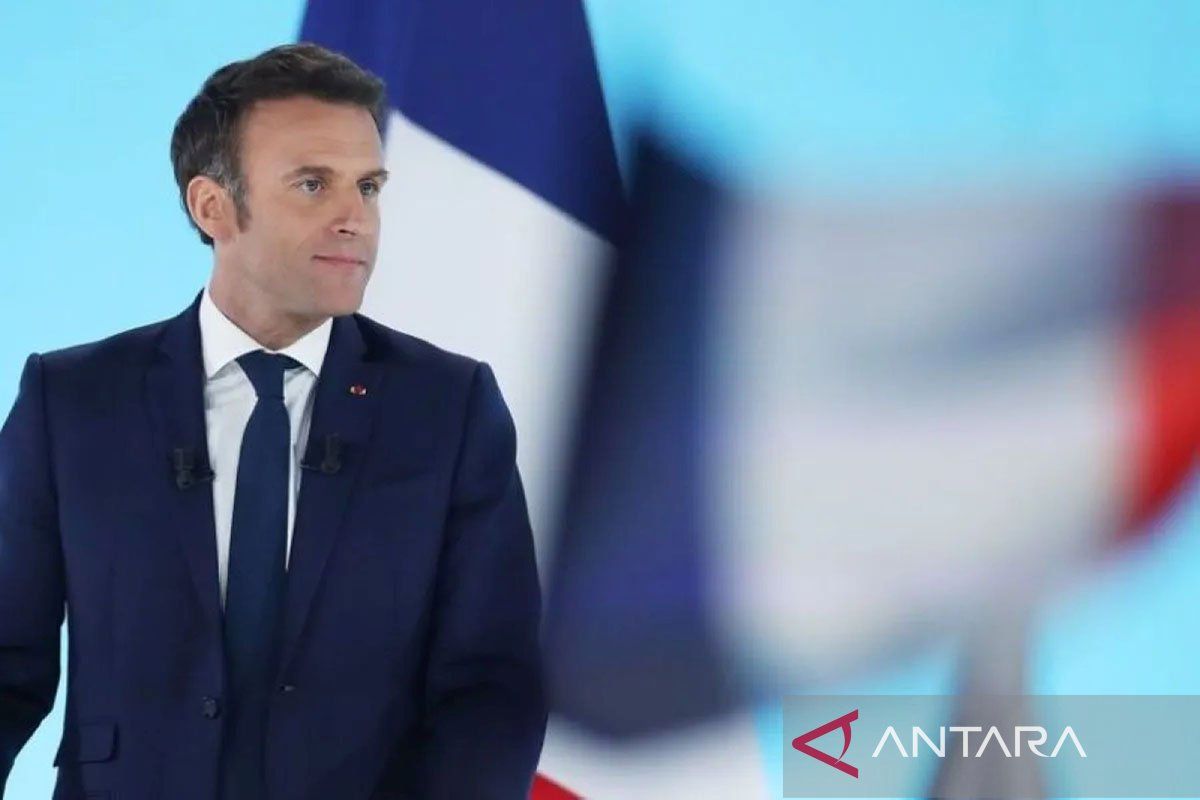 Seruan Macron agar pasokan senjata ke Israel ditangguhkan