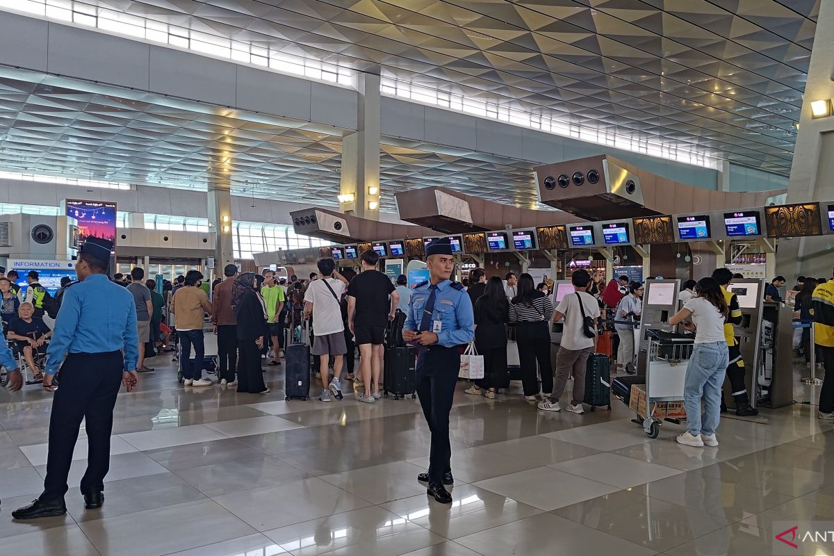 Sebanyak 270 personel amankan kedatangan Paus Fransiskus di Bandara Soetta