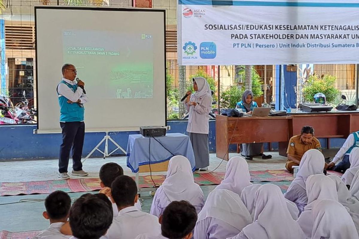 PLN Goes to School ajak siswa sadari bahaya listrik