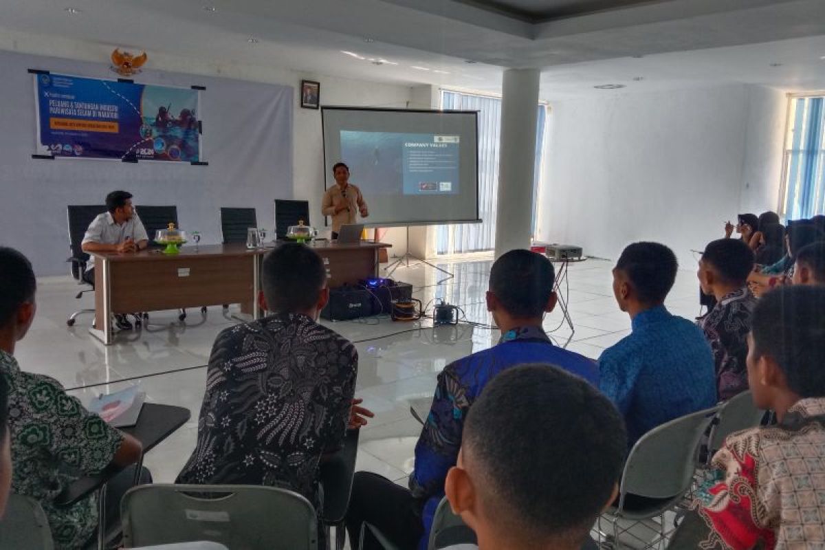 AKKP Wakatobi hadirkan praktisi bidang pariwisata untuk berbagai ilmu