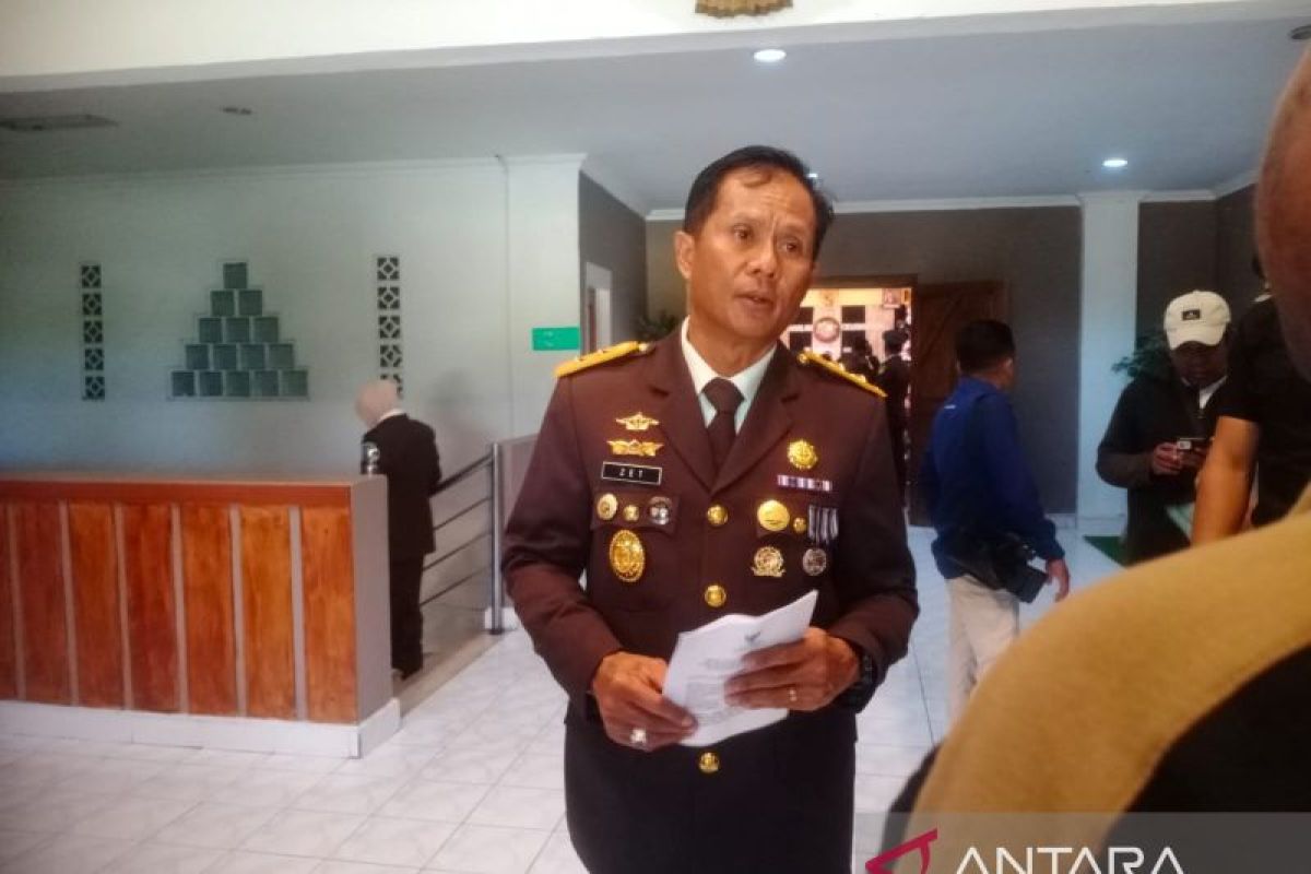 Kajati NTT ingatkan pegawainya netral dalam Pilkada 2024