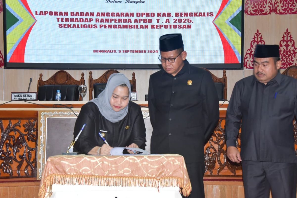 Ranperda APBD Bengkalis 2025 disahkan Rp3,3 triliun, ini harapan Bupati Bengkalis