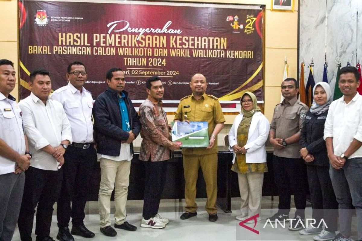 RSUD Kendari serahkan hasil tes kesehatan paslon wali kota ke KPU