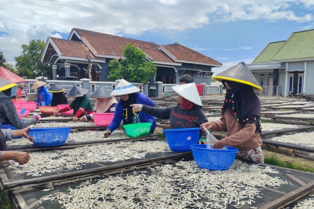 Pj Gubernur Lampung minta pengelolaan sertifikat kesehatan perikanan kembali ke daerah