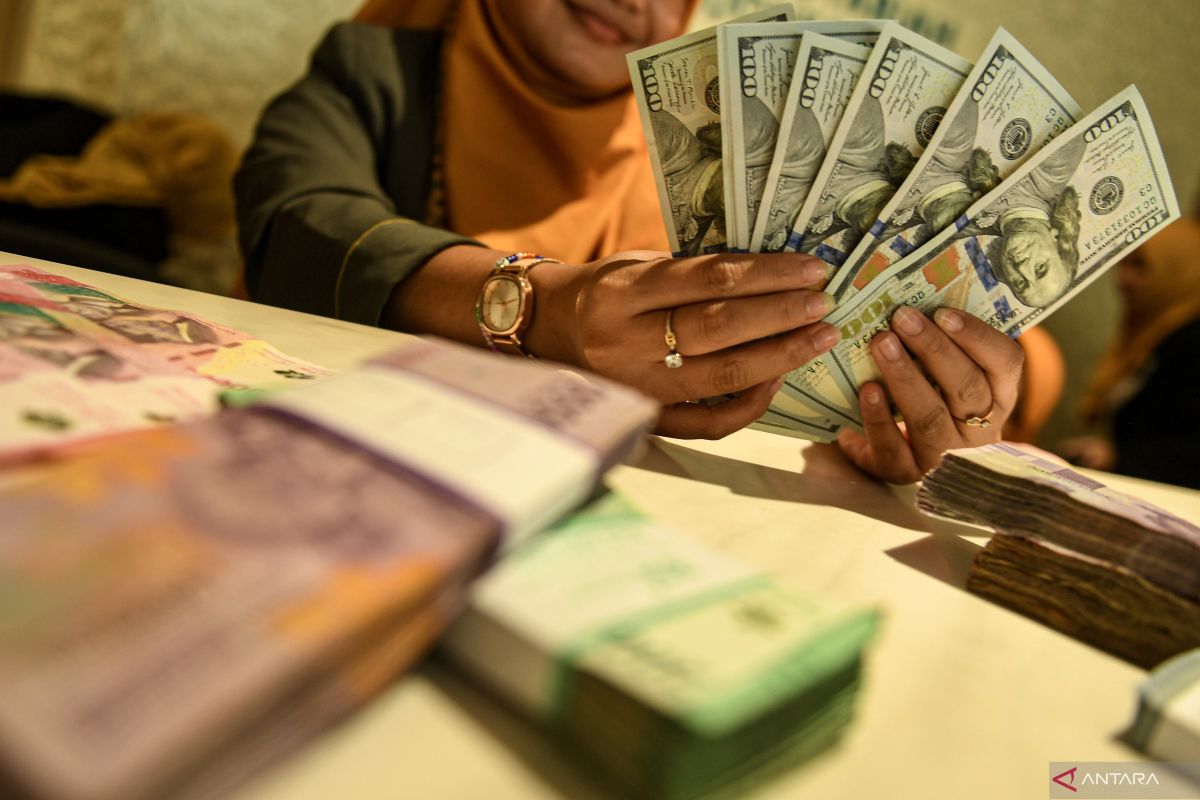 Rupiah diperkirakan melemah pengaruh data perekonomian China kurang baik