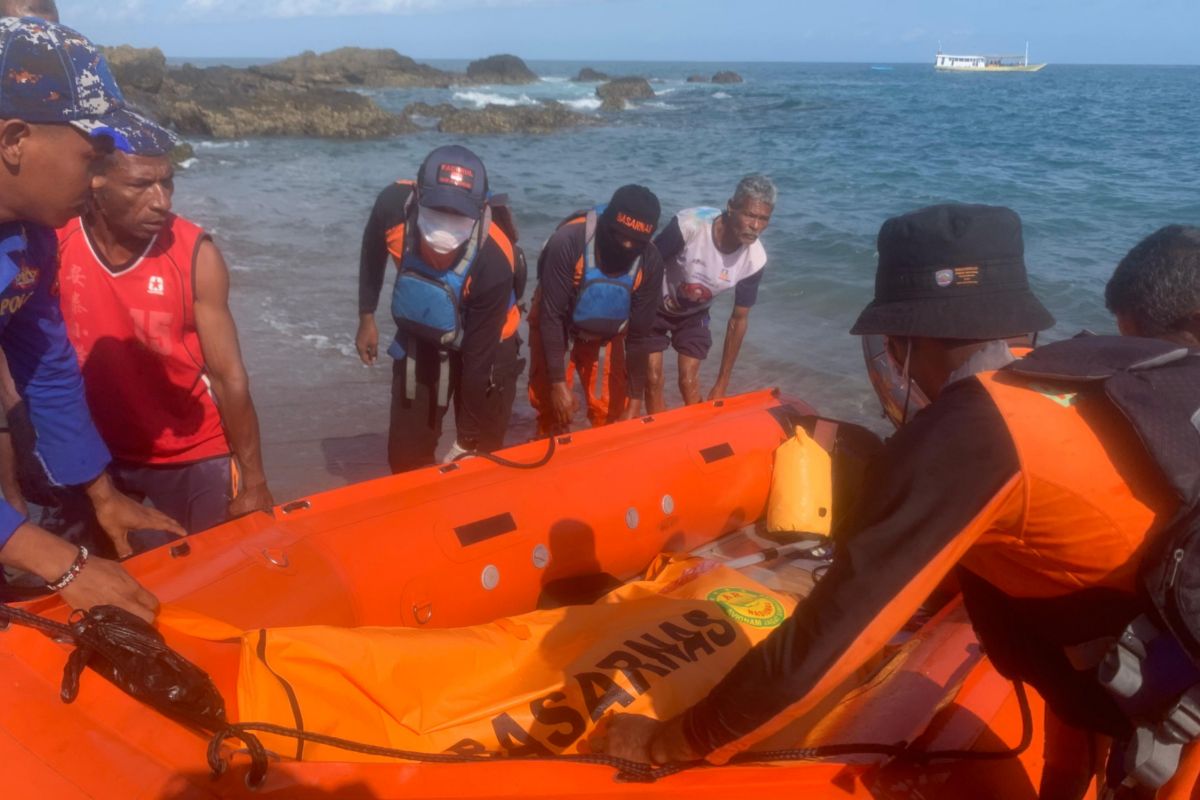 Tim SAR temukan warga  hilang di Pantai Waigete meninggal