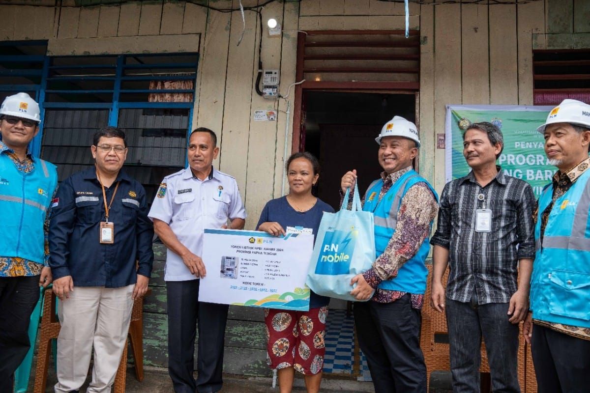 PLN listriki gratis 229 keluarga tidak mampu Kabupaten Nabire