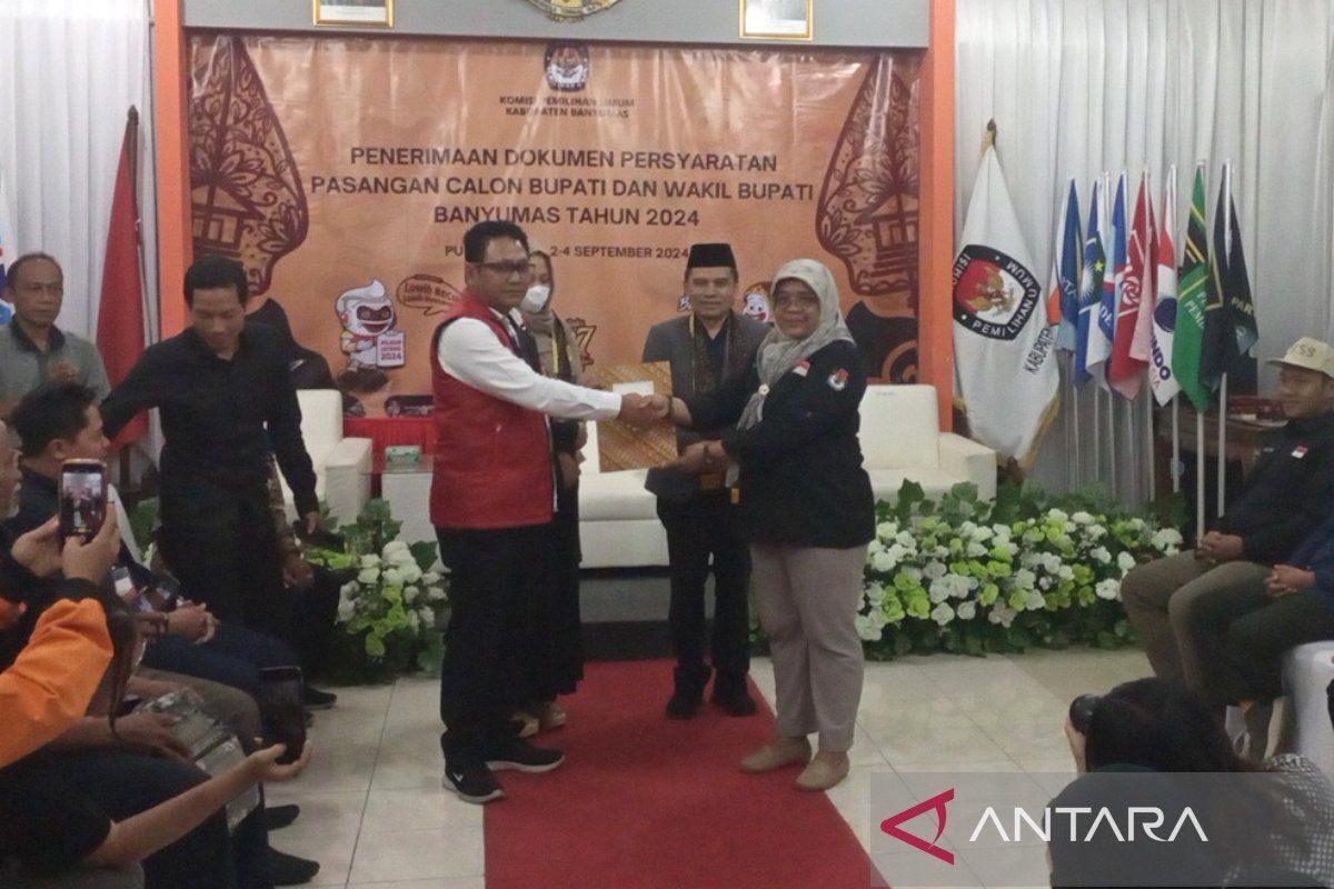 Pilkada Banyumas lawan kotak kosong, KPU kembalikan berkas pasangan Ma'ruf-Yulianti