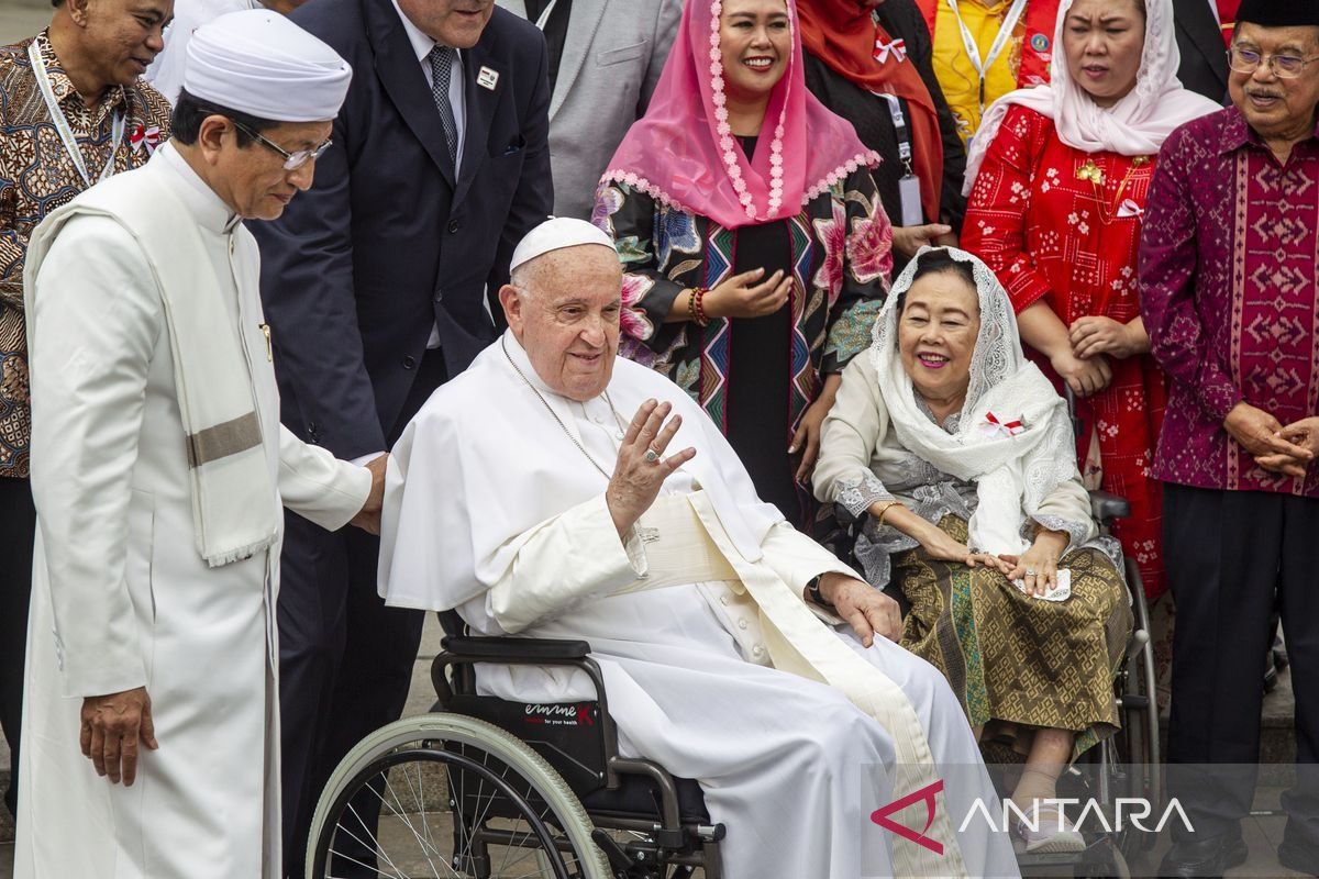 Paus Fransiskus nilai Masjid Istiqlal bukti moderasi beragama Indonesia