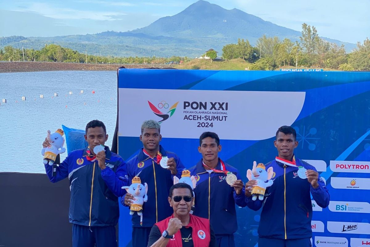 Tim Dayung Sultra menambah 2 medali perak PON XXI