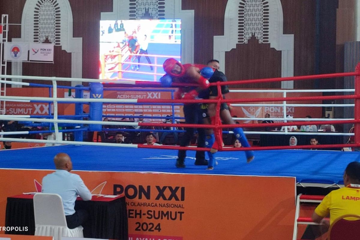 Atlet muaythai Lampung Mitra kalah KO, dilarikan ke rumah sakit